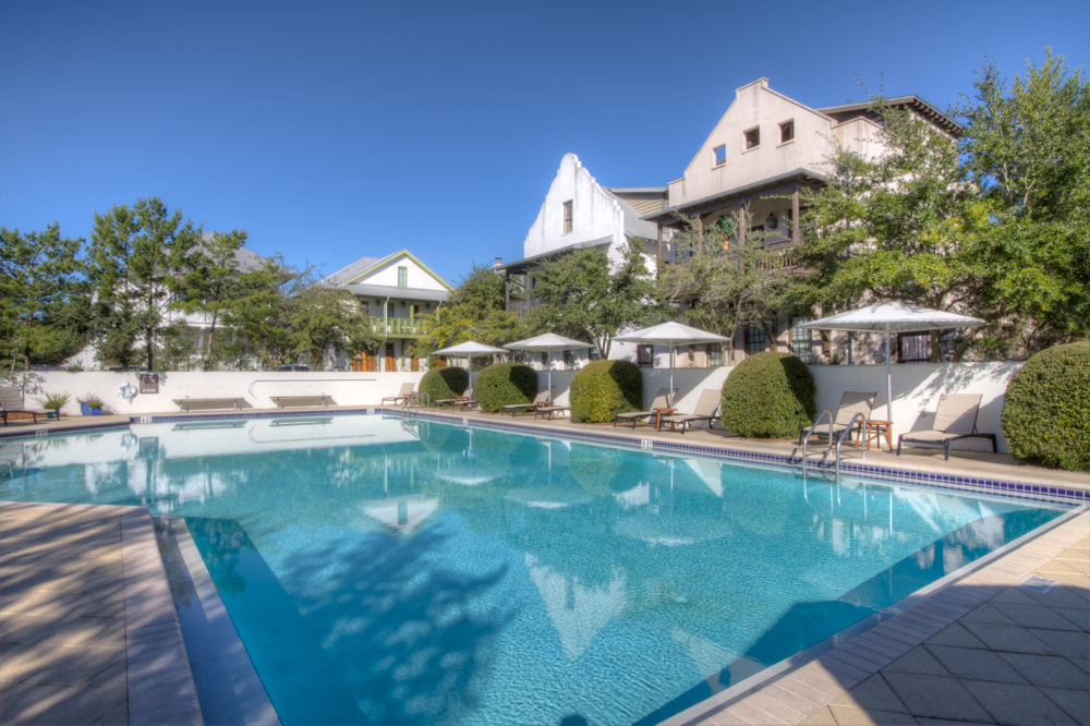 Cabana Pool 2